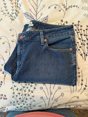 L.L.Bean Denim Jeans in Medium Blue with Gold Stitching